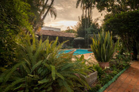 Piscina e Jardim |  Pousada das Nascentes